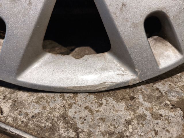 bontott FORD FIESTA V Dísztárcsa (1 db)