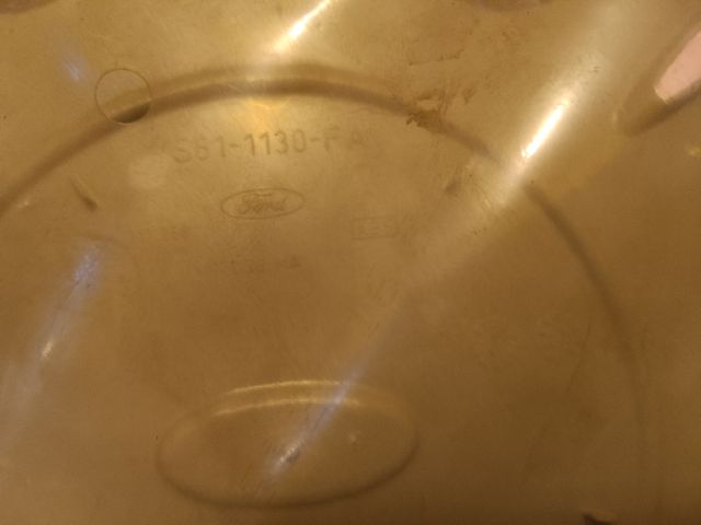 bontott FORD FIESTA V Dísztárcsa (1 db)