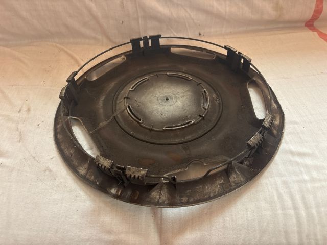 bontott FORD FIESTA V Dísztárcsa (1 db)