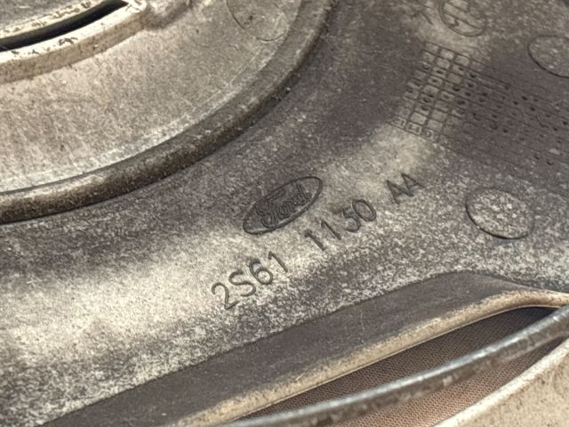 bontott FORD FIESTA V Dísztárcsa (1 db)