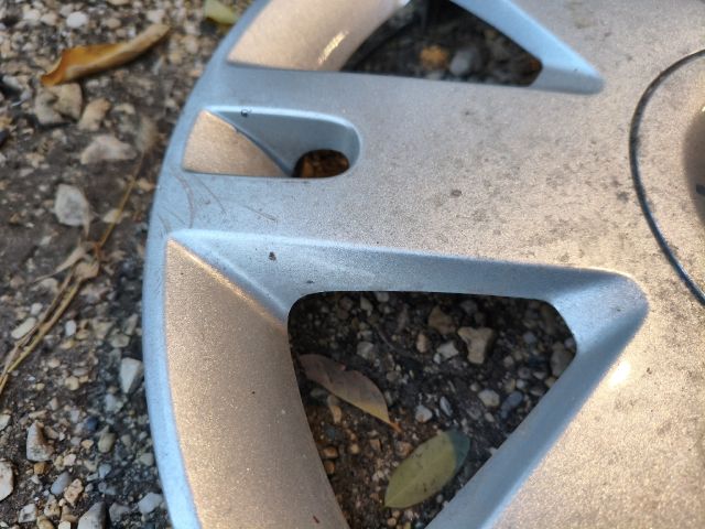 bontott FORD FIESTA V Dísztárcsa (1 db)