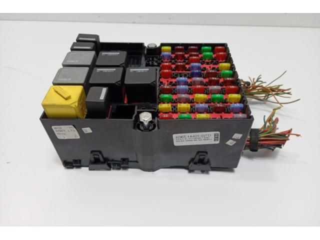 bontott FORD FIESTA V Elektronika (Magában)