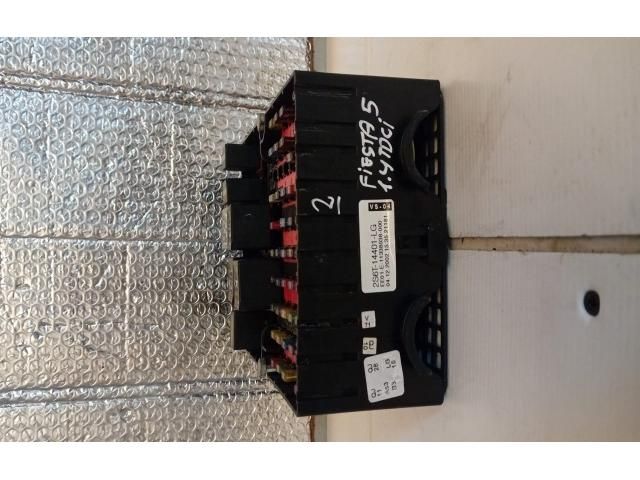 bontott FORD FIESTA V Elektronika (Magában)