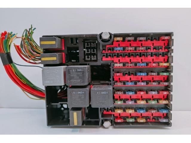 bontott FORD FIESTA V Elektronika (Magában)