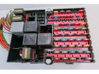 bontott FORD FIESTA V Elektronika (Magában)