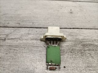 bontott FORD FIESTA V Előtét Ellenállás Fűtőmotor