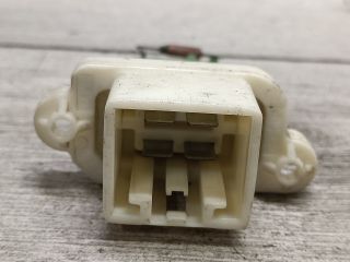 bontott FORD FIESTA V Előtét Ellenállás Fűtőmotor