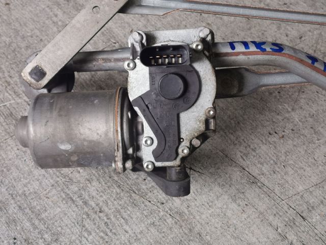 bontott FORD FIESTA V Első Ablaktörlő Szerkezet Motorral