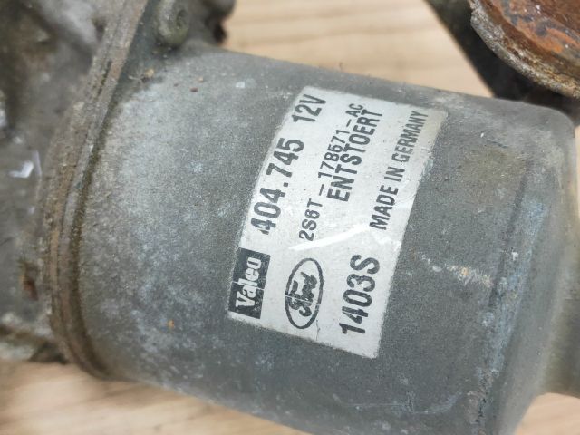 bontott FORD FIESTA V Első Ablaktörlő Szerkezet Motorral