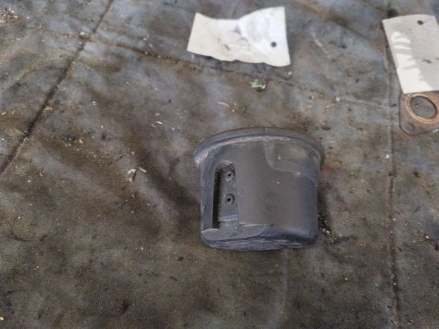 bontott FORD FIESTA V Első Hamutartó