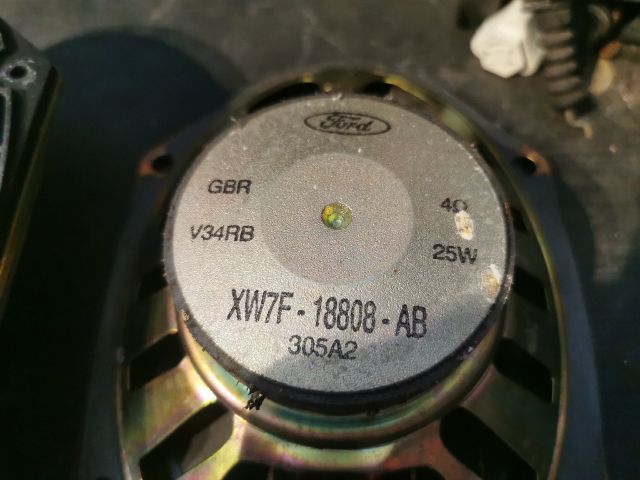 bontott FORD FIESTA V Első Hangszóró Pár