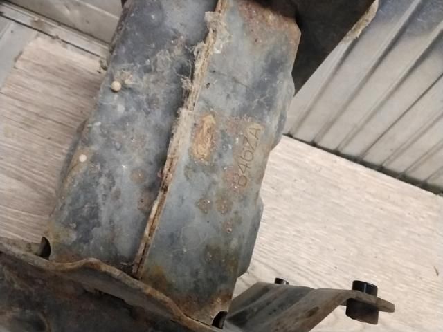 bontott FORD FIESTA V Első Lökhárító Merevítő (Fém)