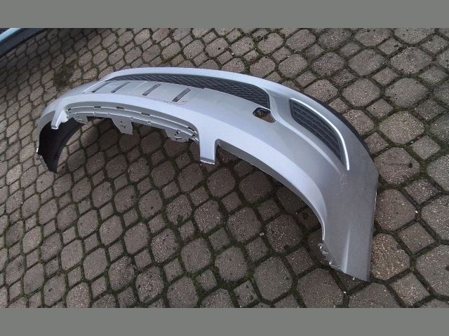 bontott FORD FIESTA V Első Lökhárító (Részeivel)