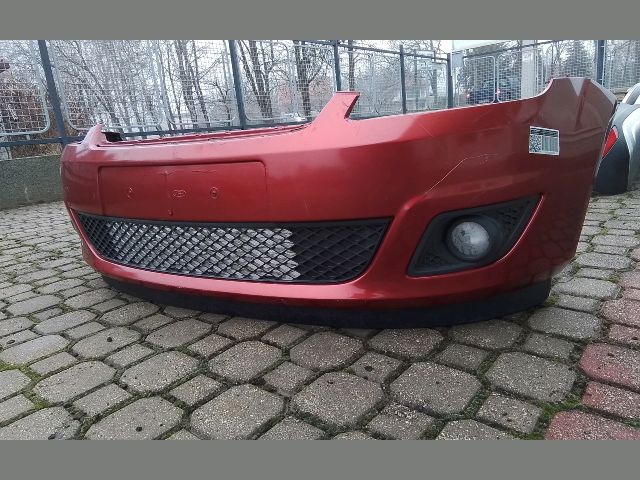 bontott FORD FIESTA V Első Lökhárító (Részeivel)