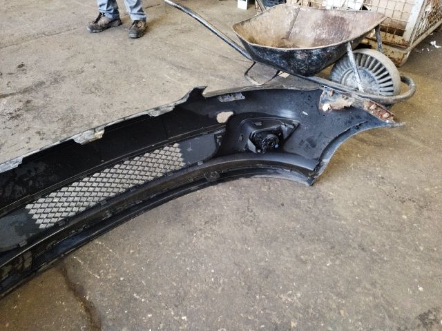 bontott FORD FIESTA V Első Lökhárító (Részeivel)