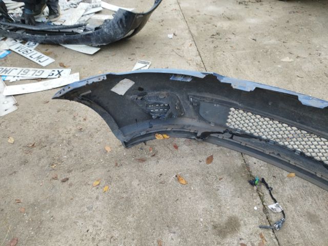 bontott FORD FIESTA V Első Lökhárító (Részeivel)