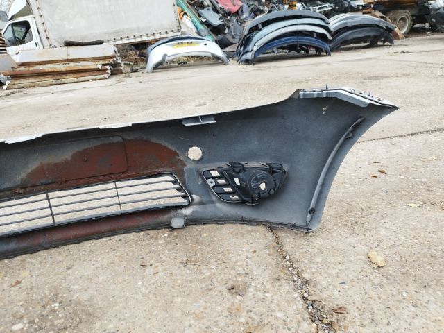 bontott FORD FIESTA V Első Lökhárító (Részeivel)