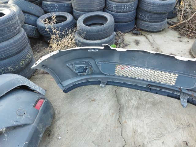 bontott FORD FIESTA V Első Lökhárító (Részeivel)