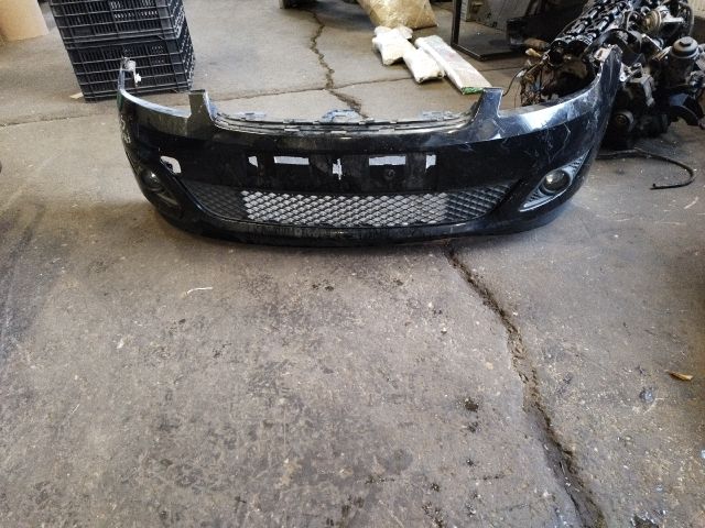 bontott FORD FIESTA V Első Lökhárító (Részeivel)