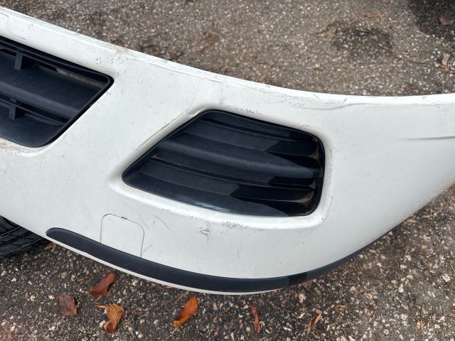 bontott FORD FIESTA V Első Lökhárító (Üresen)