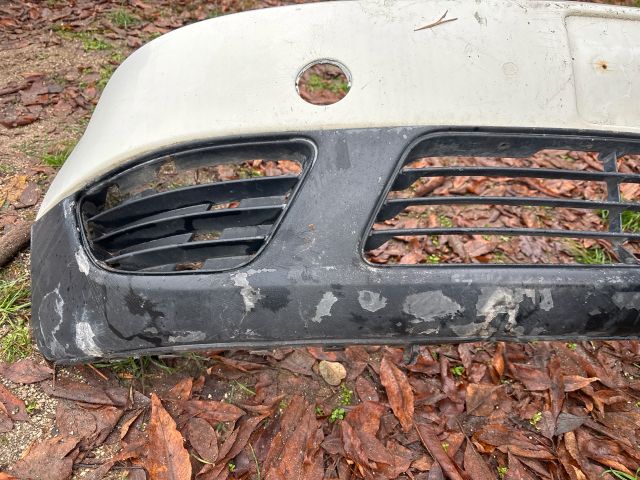 bontott FORD FIESTA V Első Lökhárító (Üresen)