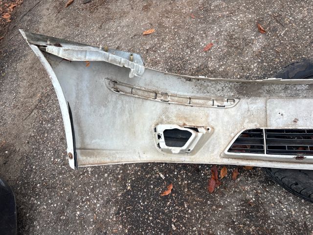 bontott FORD FIESTA V Első Lökhárító (Üresen)