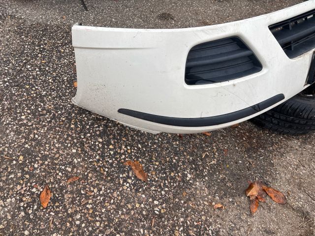 bontott FORD FIESTA V Első Lökhárító (Üresen)