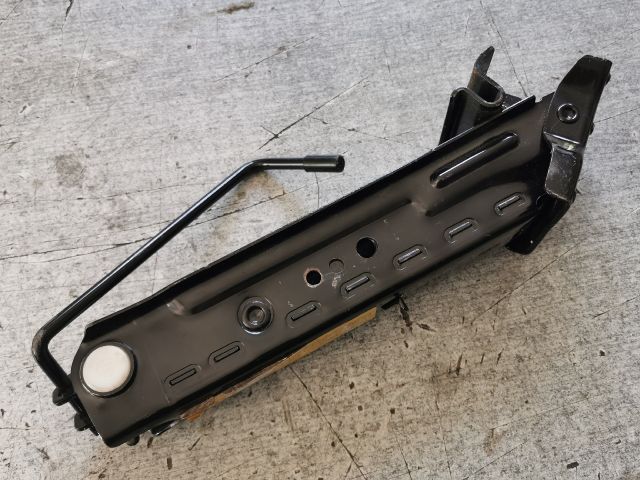 bontott FORD FIESTA V Emelő