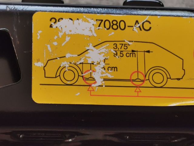 bontott FORD FIESTA V Emelő