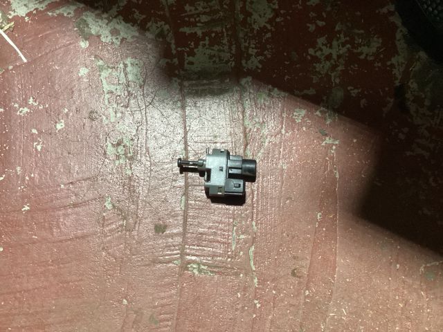 bontott FORD FIESTA V Fék Pedál Kapcsoló