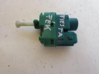 bontott FORD FIESTA V Fék Pedál Kapcsoló