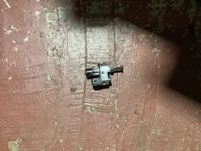 bontott FORD FIESTA V Fék Pedál Kapcsoló