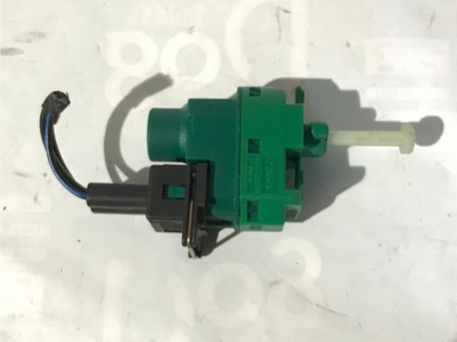 bontott FORD FIESTA V Fék Pedál Kapcsoló