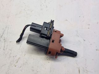 bontott FORD FIESTA V Fék Pedál Kapcsoló