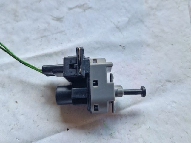 bontott FORD FIESTA V Fék Pedál Kapcsoló