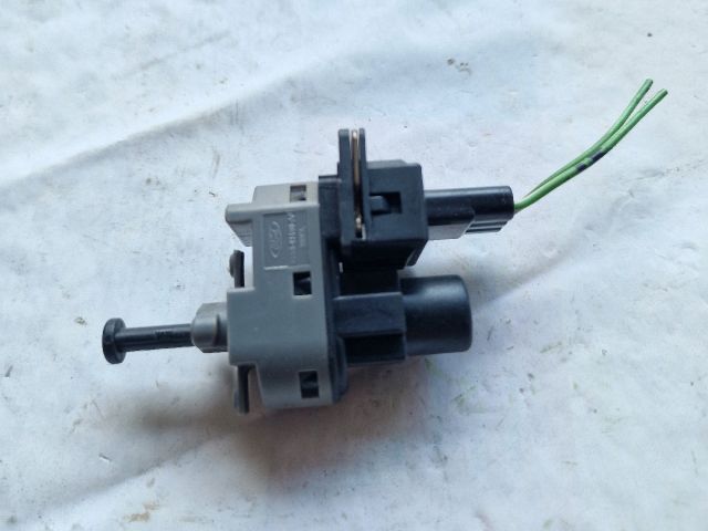 bontott FORD FIESTA V Fék Pedál Kapcsoló