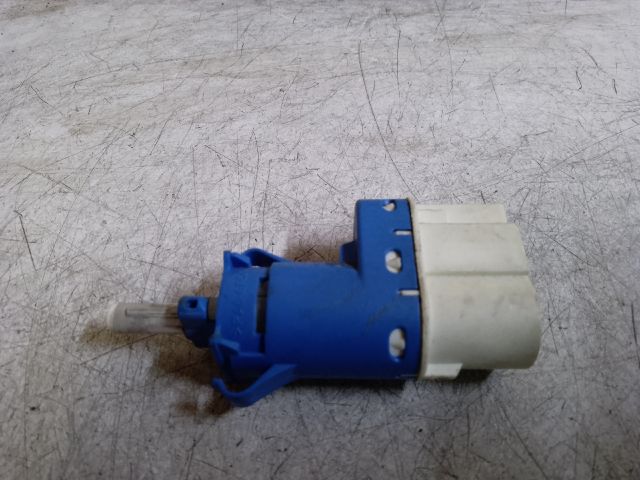 bontott FORD FIESTA V Fék Pedál Kapcsoló