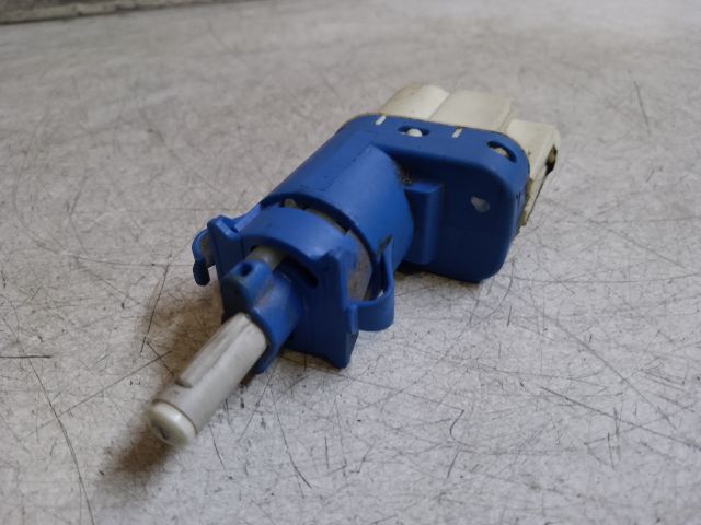 bontott FORD FIESTA V Fék Pedál Kapcsoló