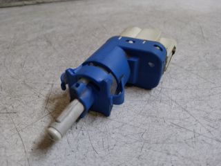 bontott FORD FIESTA V Fék Pedál Kapcsoló