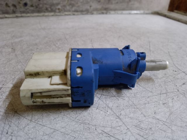 bontott FORD FIESTA V Fék Pedál Kapcsoló