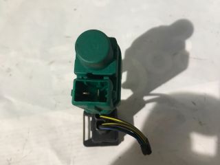 bontott FORD FIESTA V Fék Pedál Kapcsoló