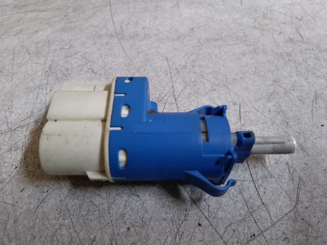 bontott FORD FIESTA V Fék Pedál Kapcsoló