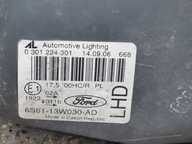 bontott FORD FIESTA V Fényszóró Pár