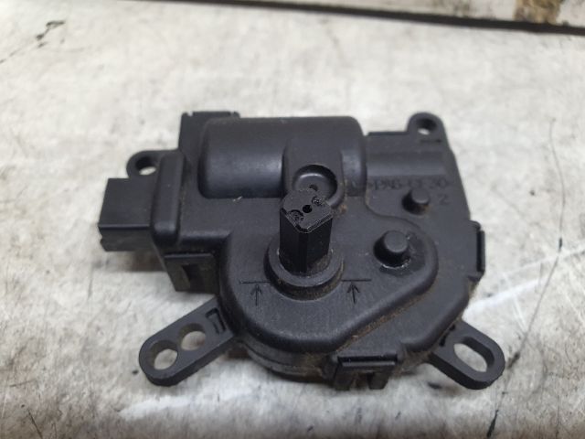 bontott FORD FIESTA V Fűtés Állító Motor