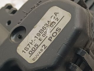 bontott FORD FIESTA V Fűtés Állító Motor