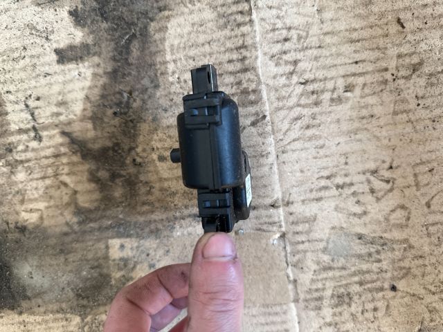 bontott FORD FIESTA V Fűtés Állító Motor