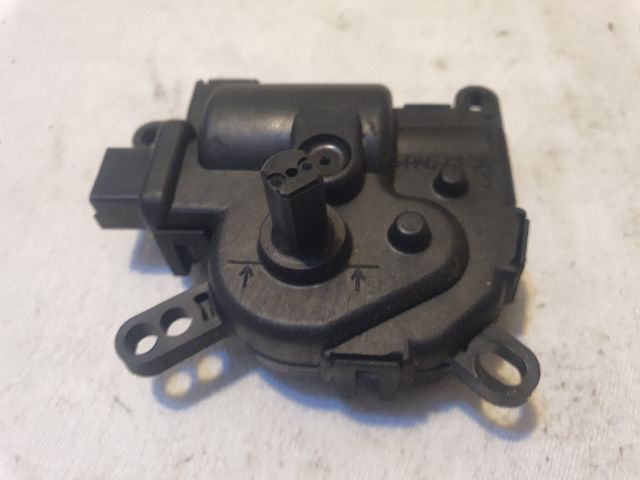 bontott FORD FIESTA V Fűtés Állító Motor