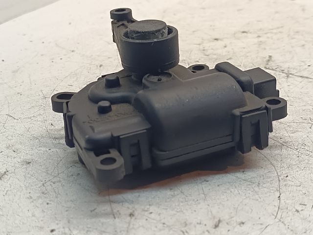 bontott FORD FIESTA V Fűtés Állító Motor