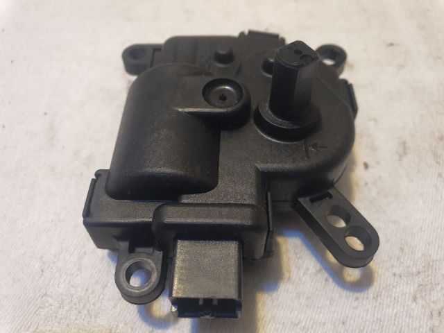 bontott FORD FIESTA V Fűtés Állító Motor