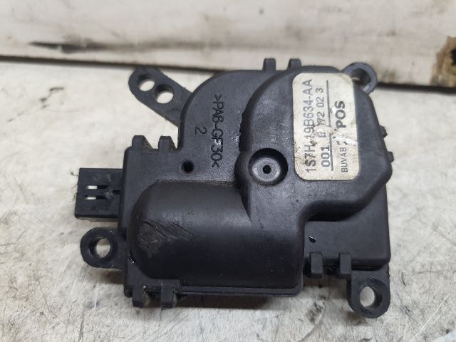 bontott FORD FIESTA V Fűtés Állító Motor